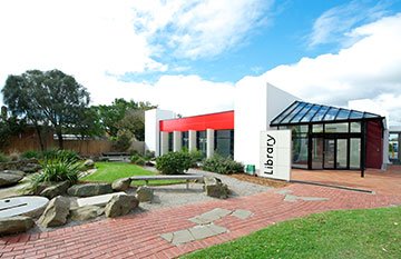 Image of the exterior of Belmont Library